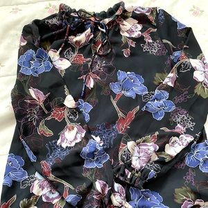 Blouse plus bedazzled stockings